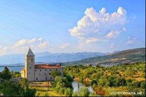 Franjevački samostan u Karinu 